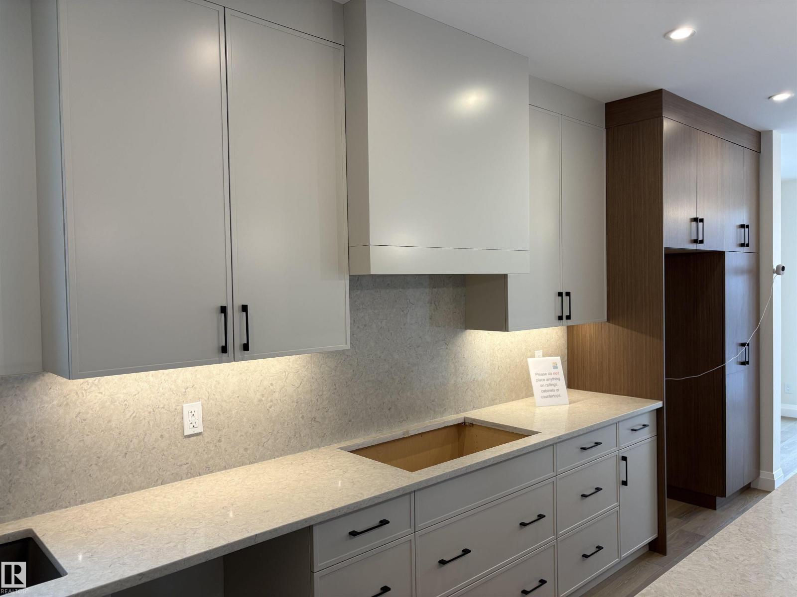 14344 92A AV NW, Edmonton