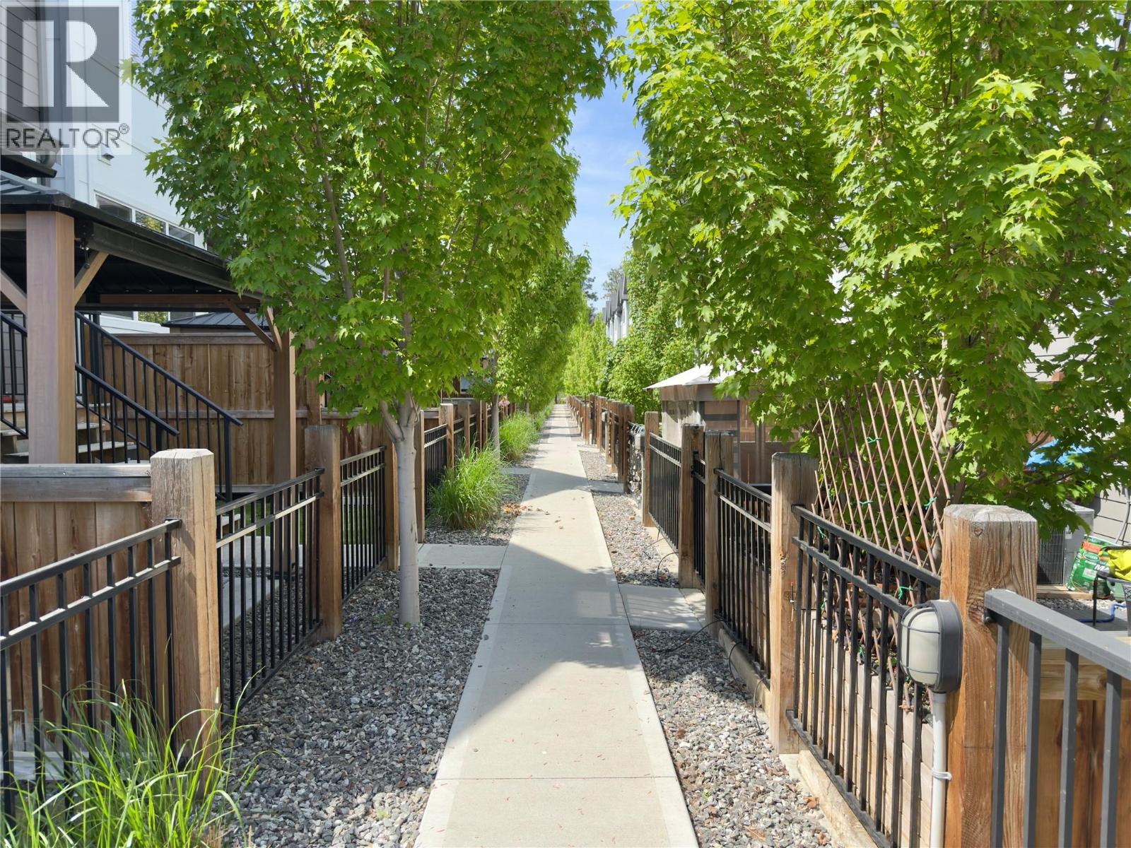 12075 Oceola Road Unit# 28, Lake Country