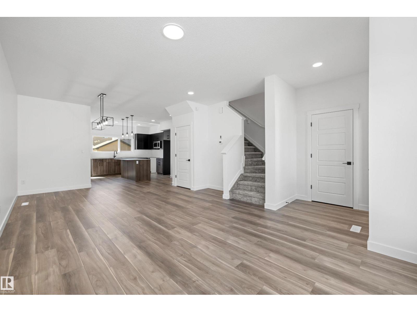 20631 43 AV NW - 4