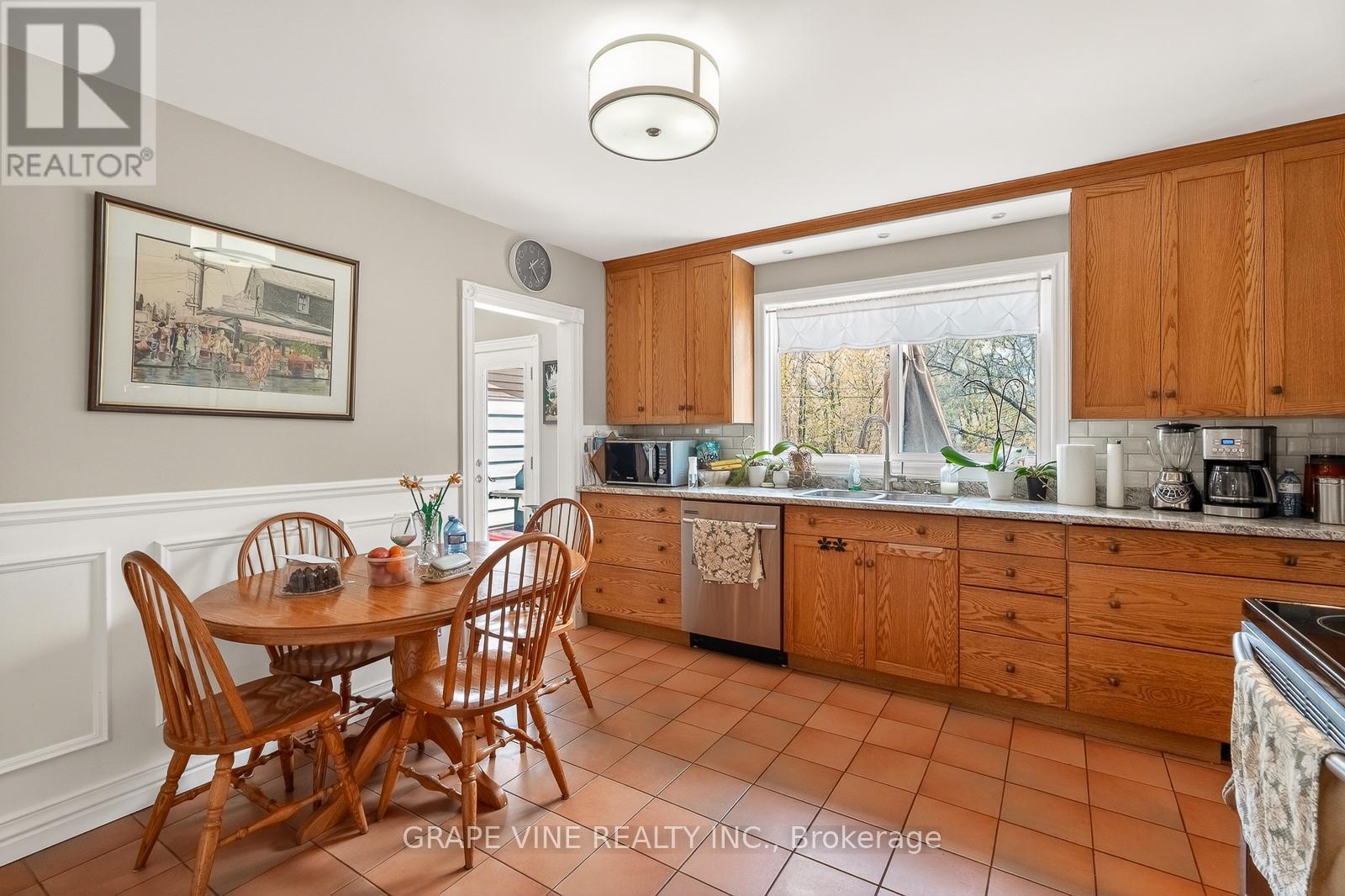 46 MACFARLANE ROAD - 10