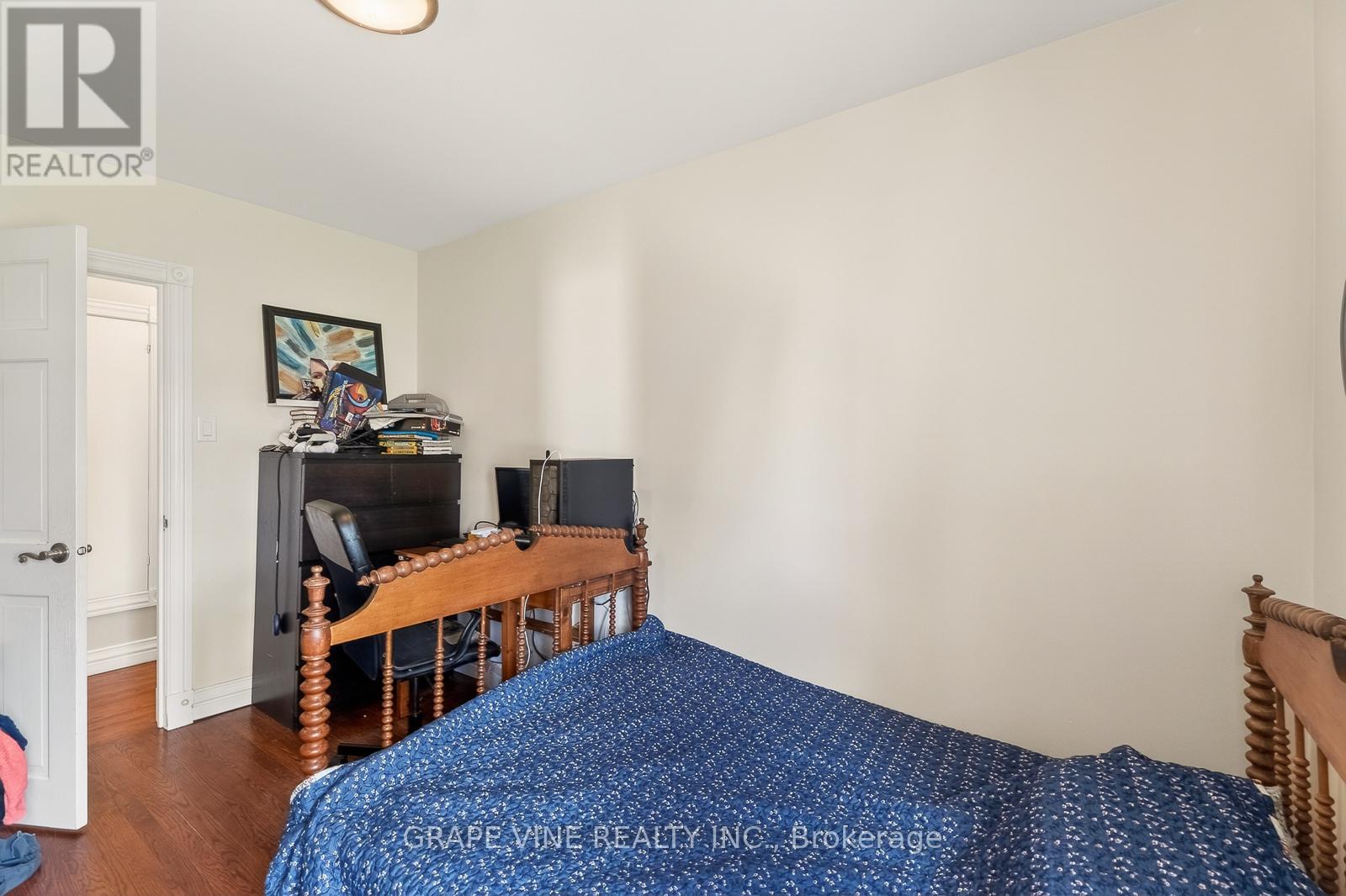 46 MACFARLANE ROAD - 14