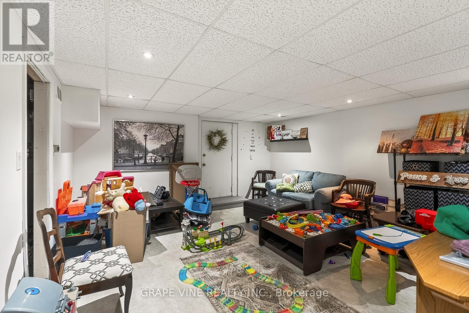 46 MACFARLANE ROAD - 20