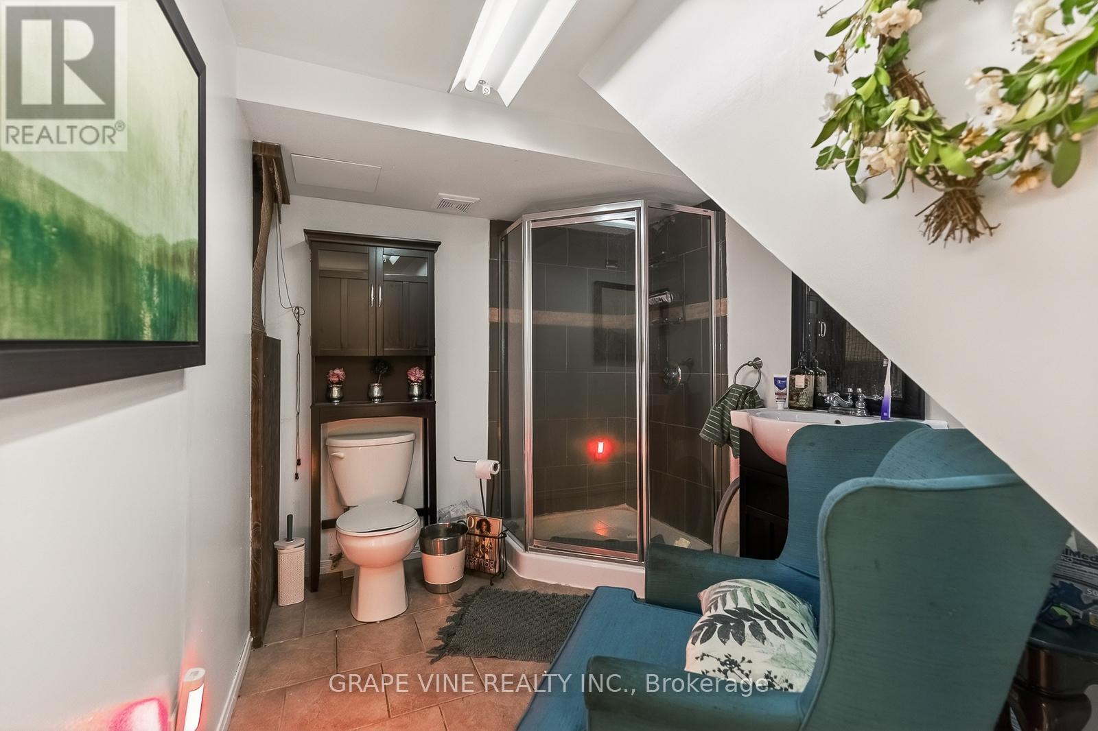 46 MACFARLANE ROAD - 22