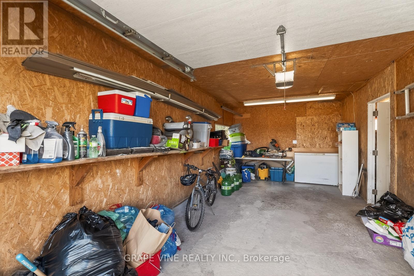 46 MACFARLANE ROAD - 29