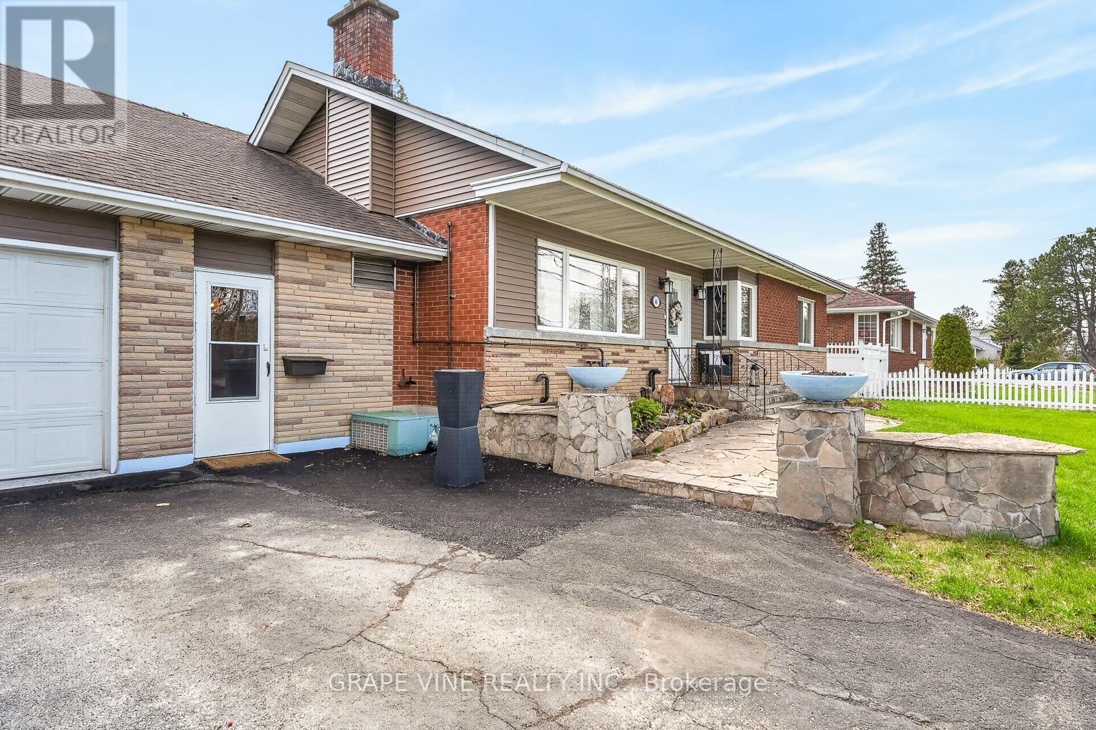 46 MACFARLANE ROAD - 3