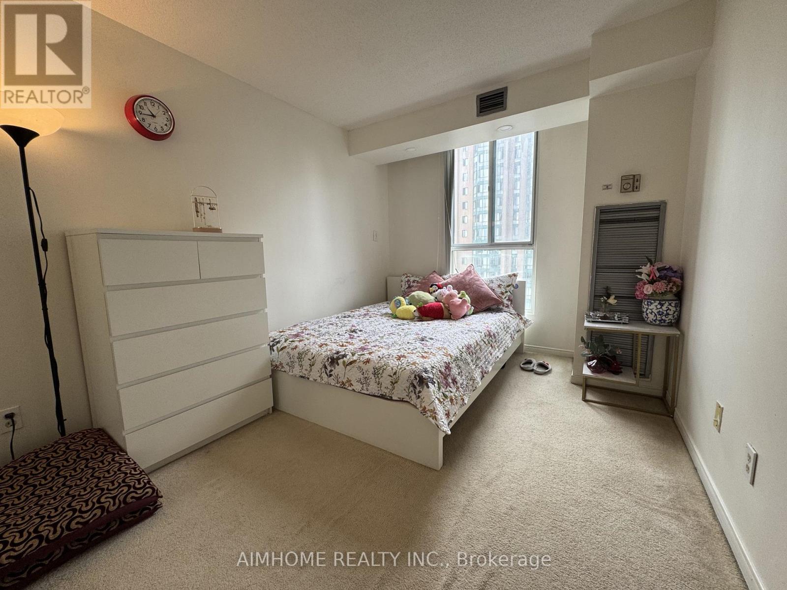 #1504 115 HILLCREST AVENUE - 32