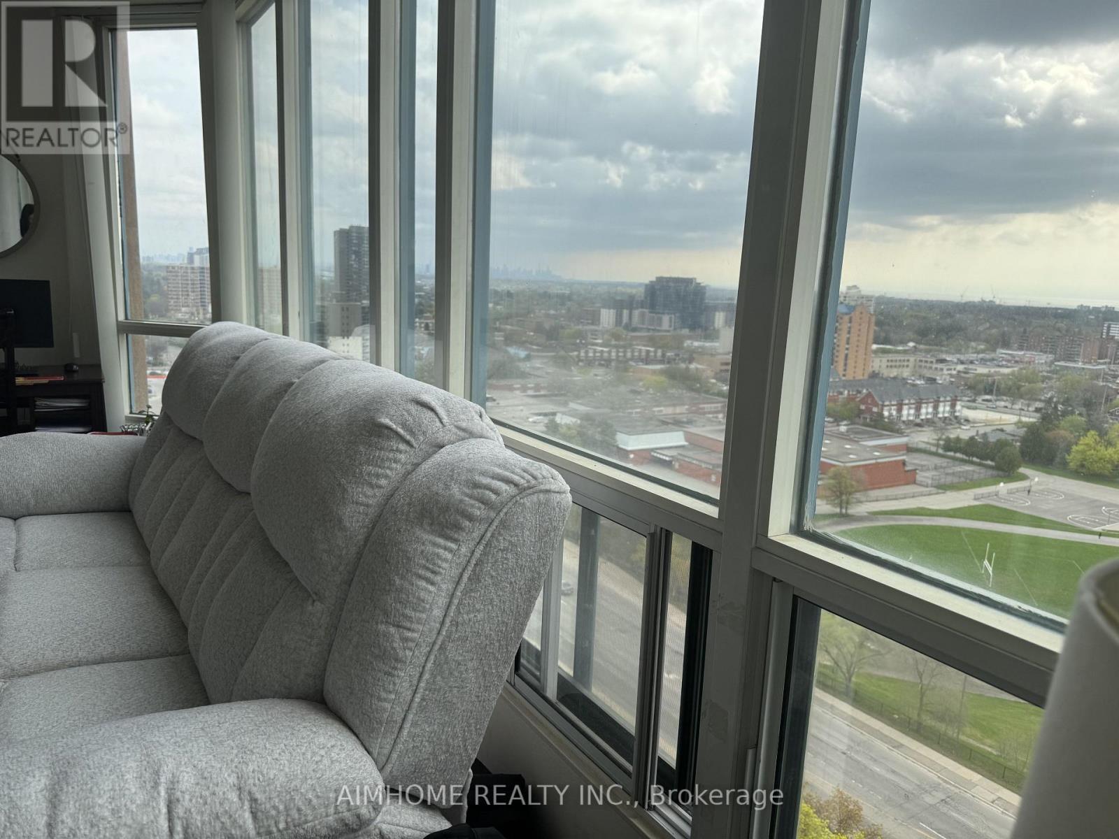 #1504 115 HILLCREST AVENUE - 38