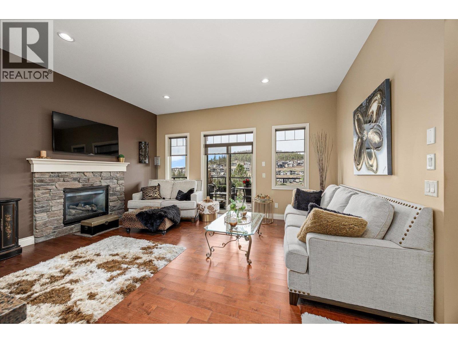 #26 875 Stockley Street - 17