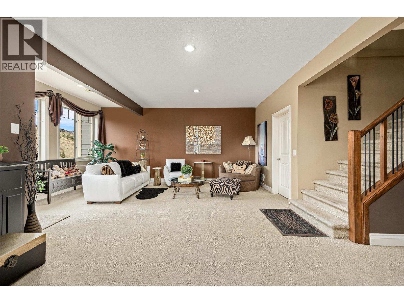 #26 875 Stockley Street - 41