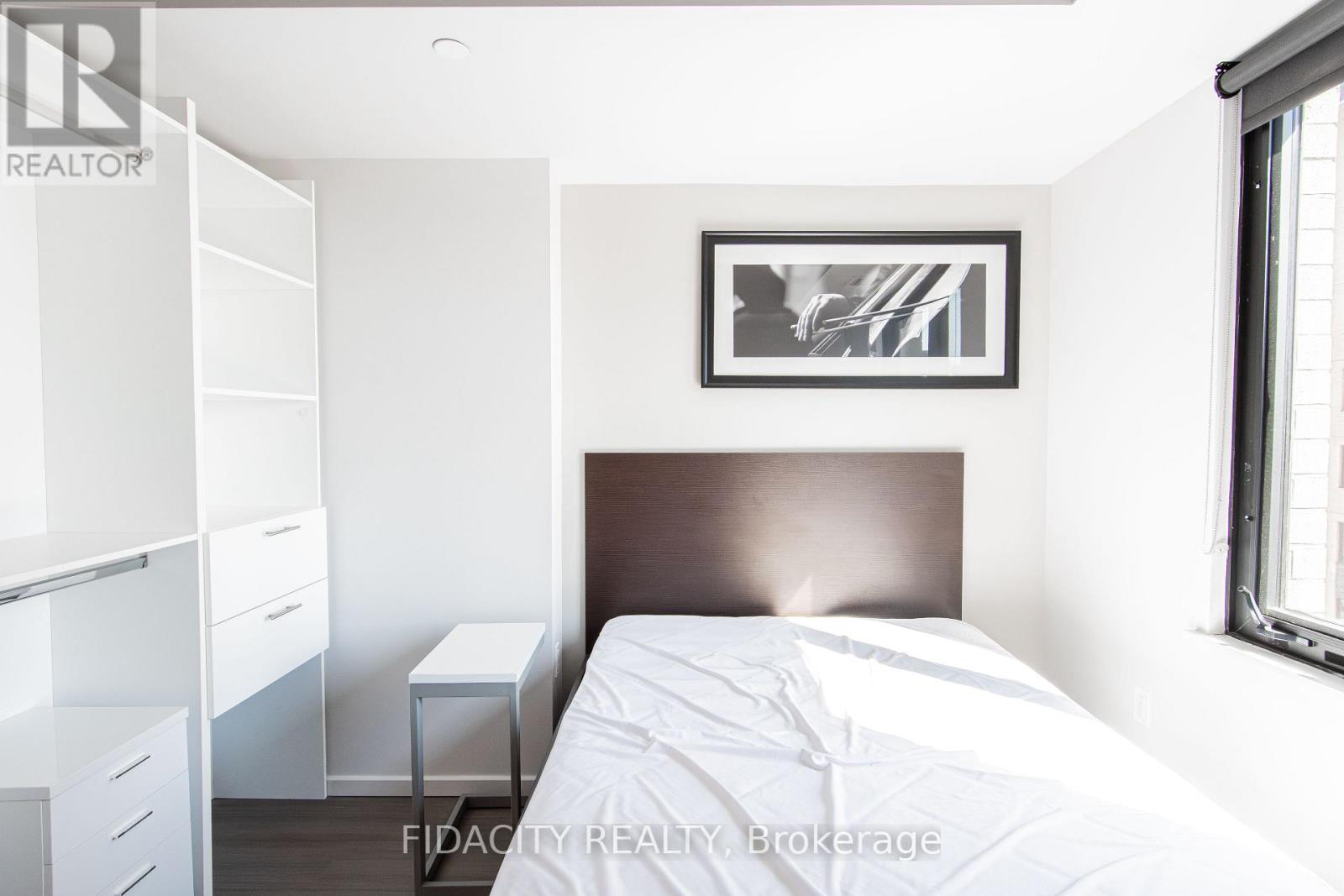 #2912 105 CHAMPAGNE AVENUE S - 11