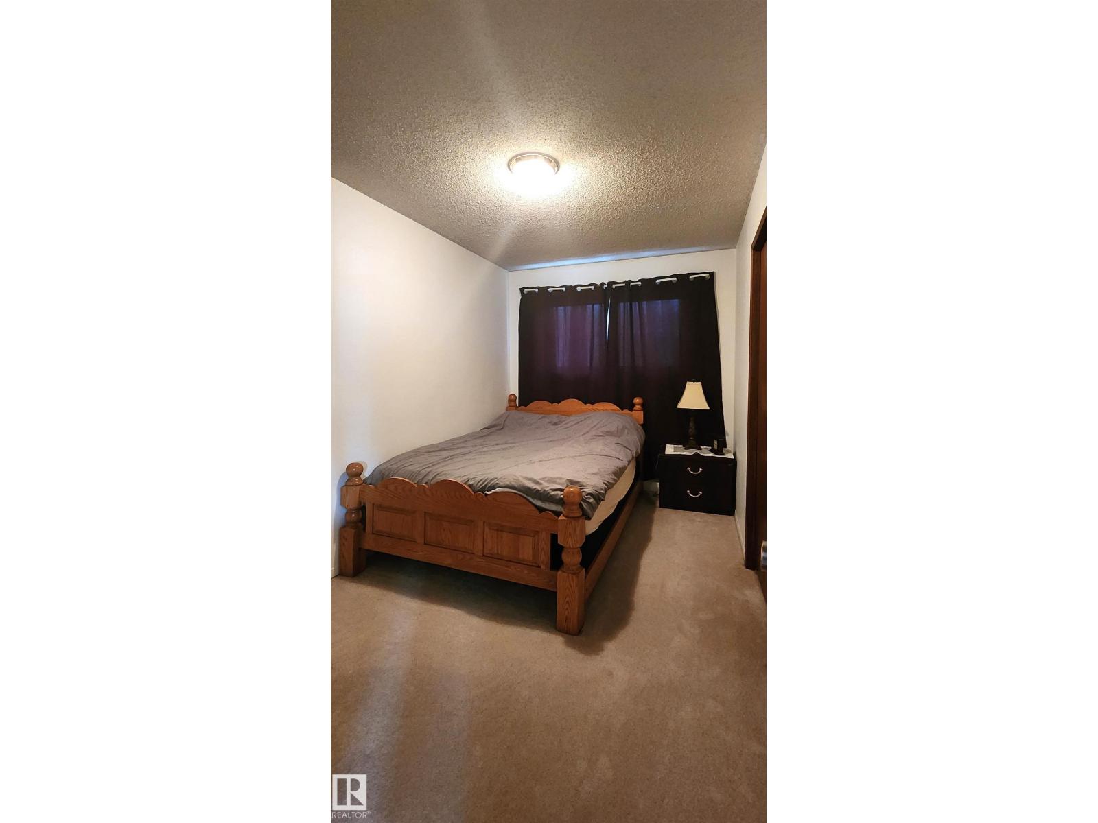 11035 166 AV NW, Edmonton