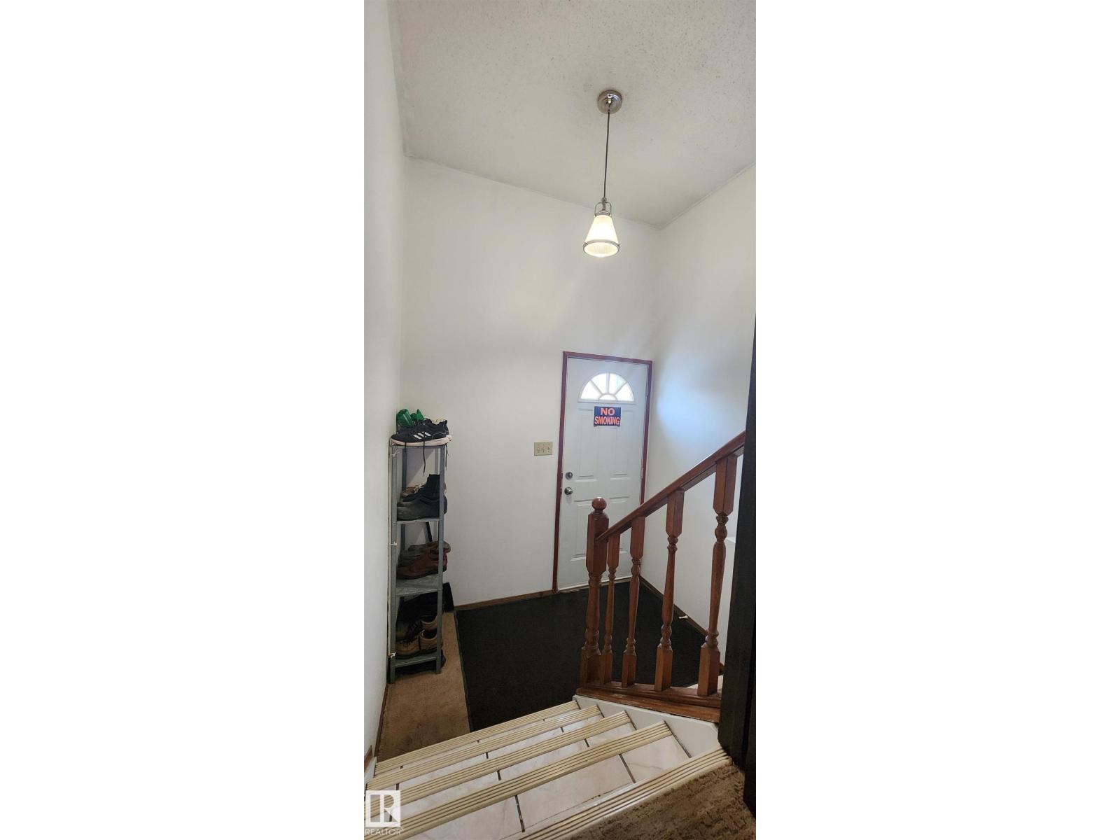 11035 166 AV NW, Edmonton