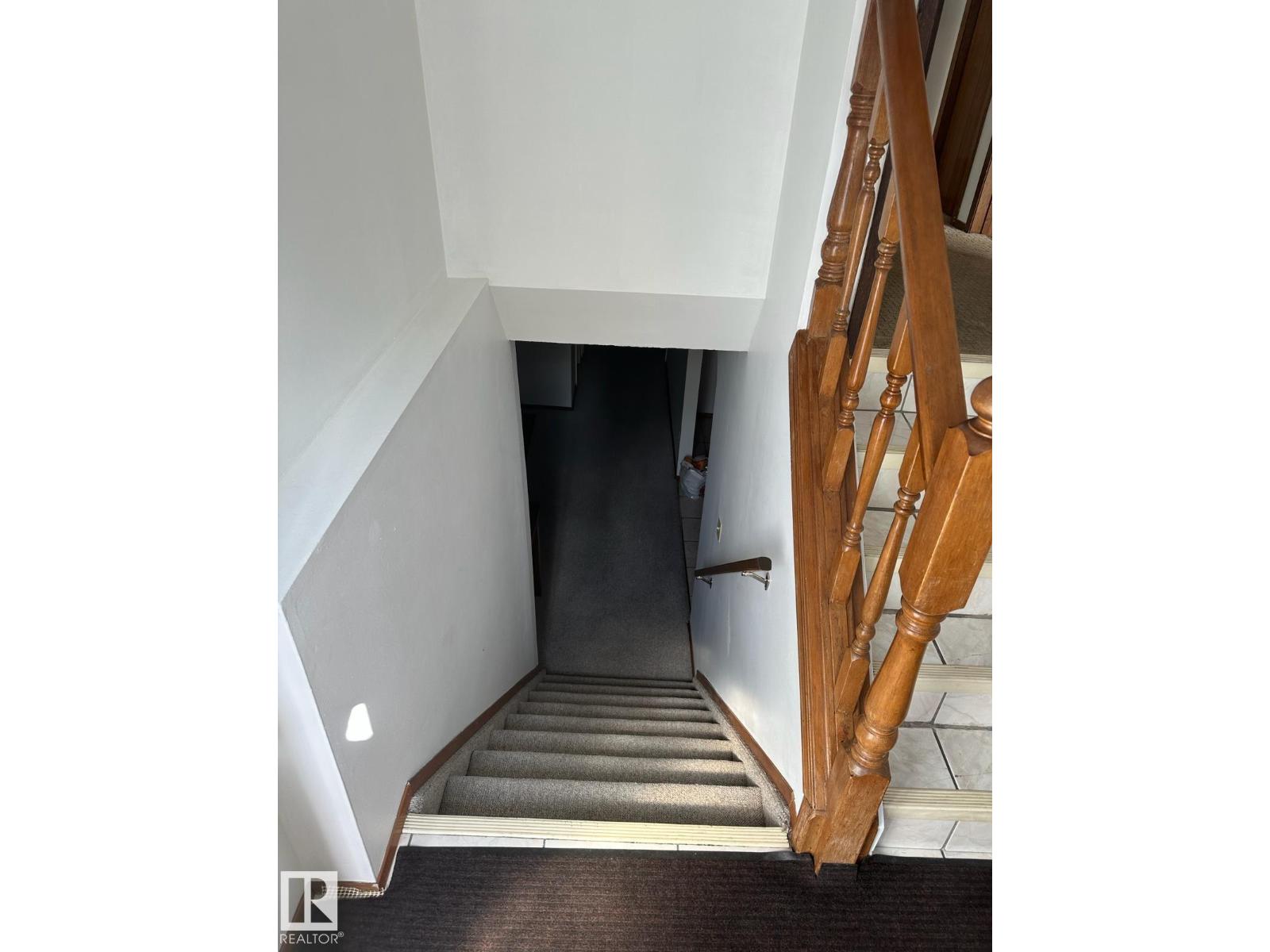 11035 166 AV NW, Edmonton