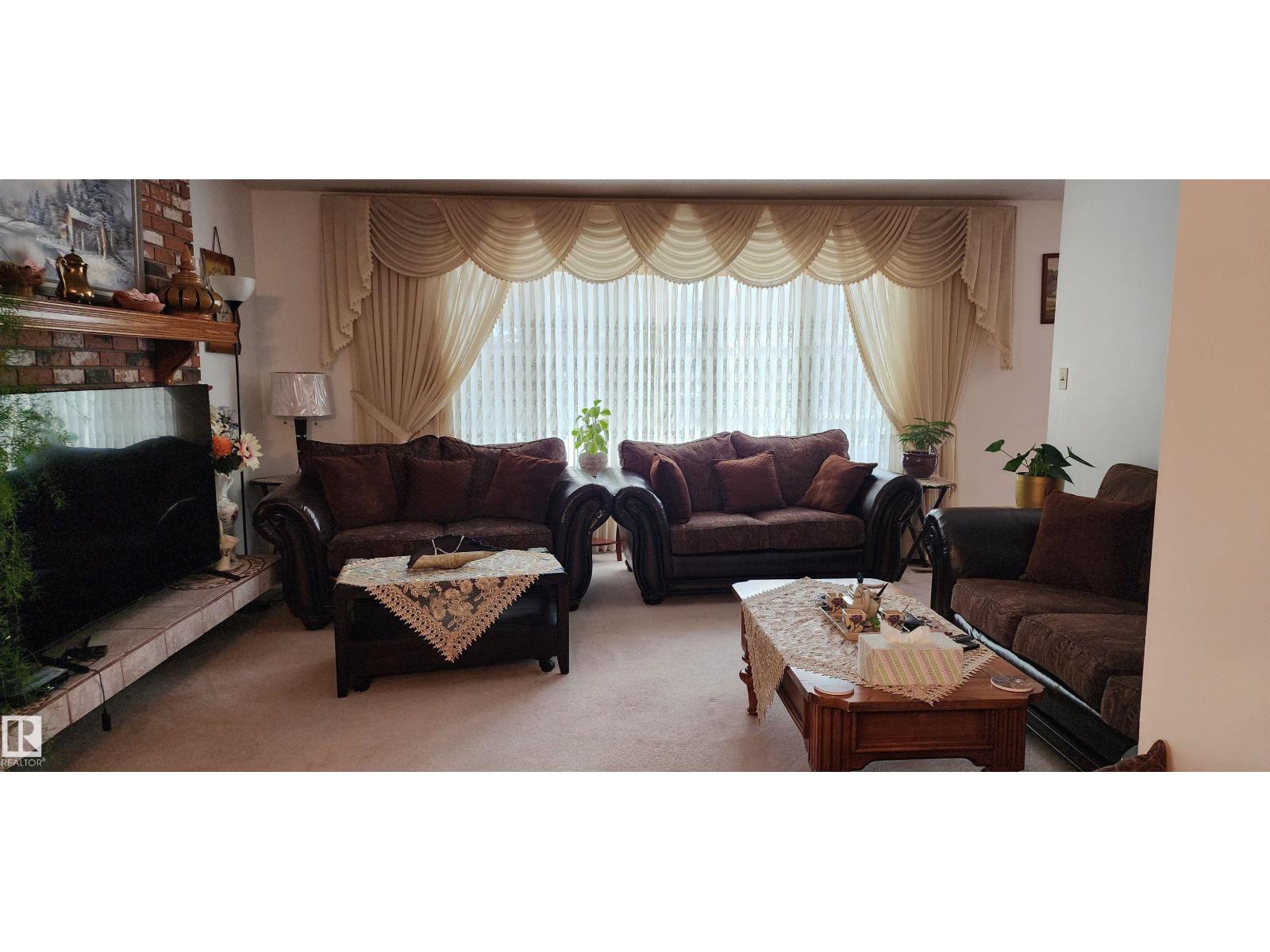 11035 166 AV NW, Edmonton