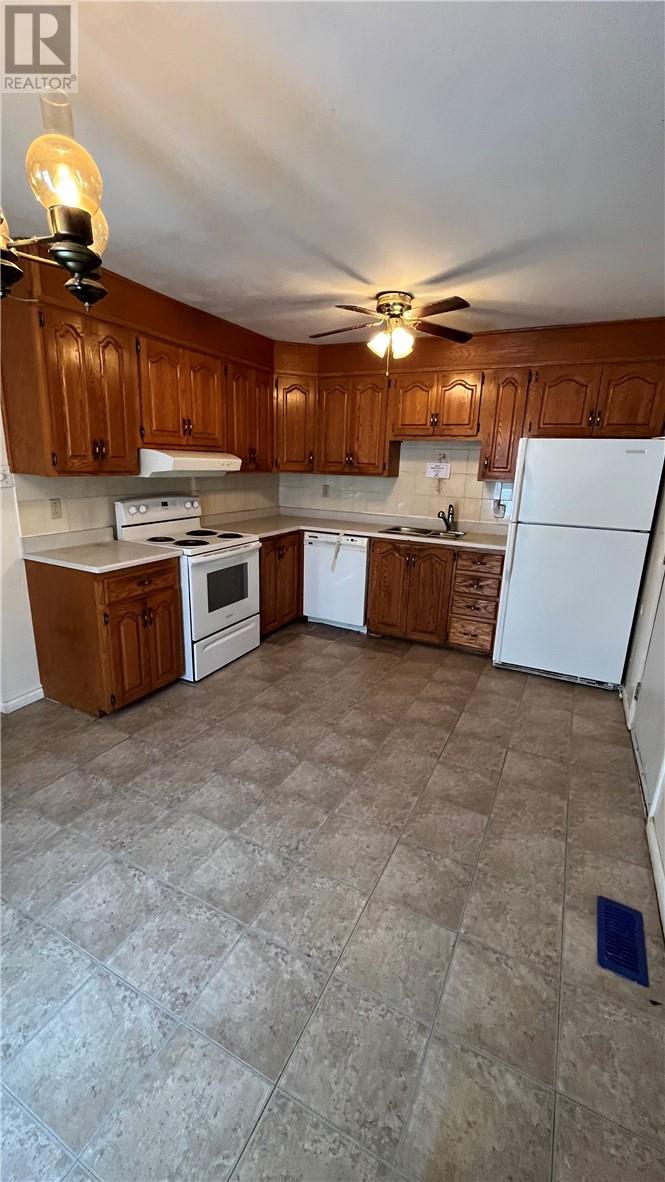 145 Axmith Avenue, Elliot Lake, Ontario, P5A1B9 — Photo 18