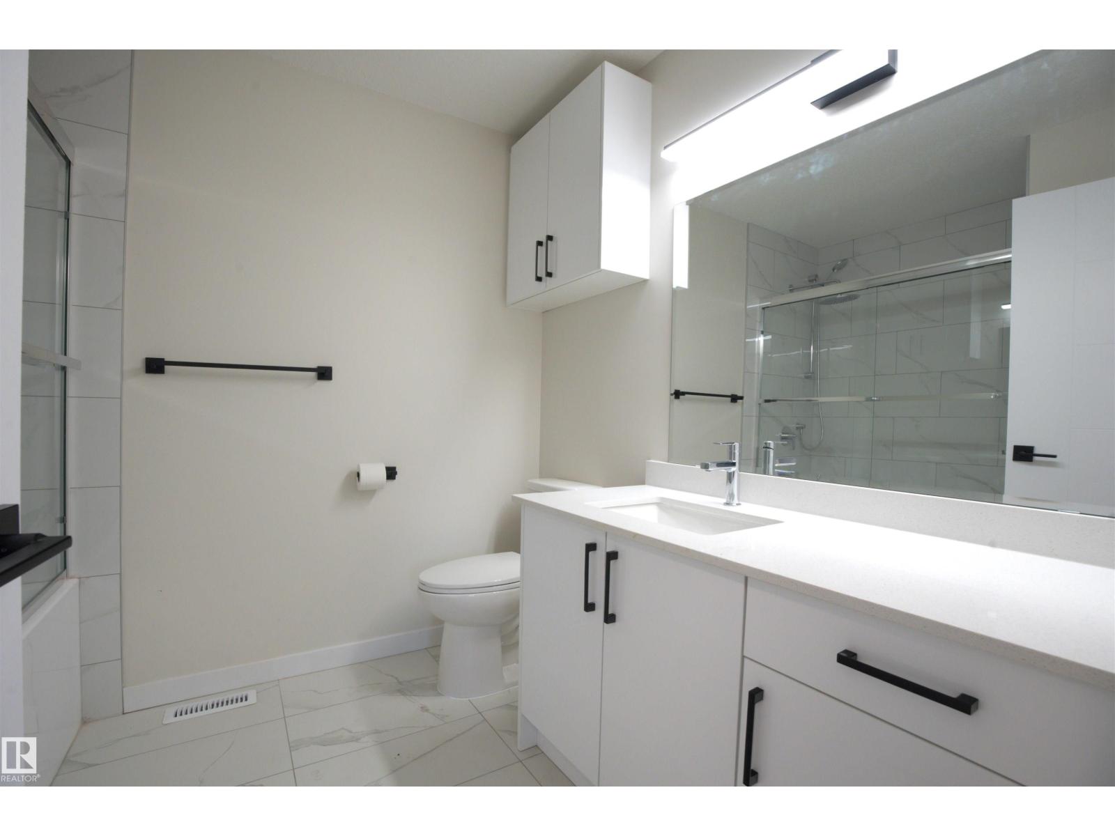 18412 92 AV NW, Edmonton