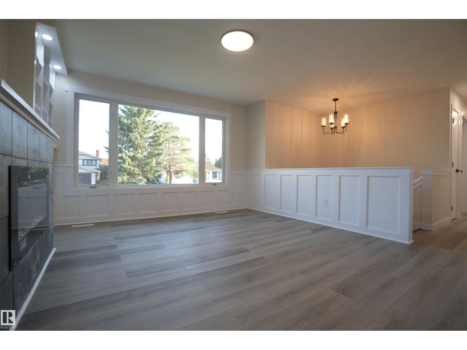 18412 92 AV NW, Edmonton
