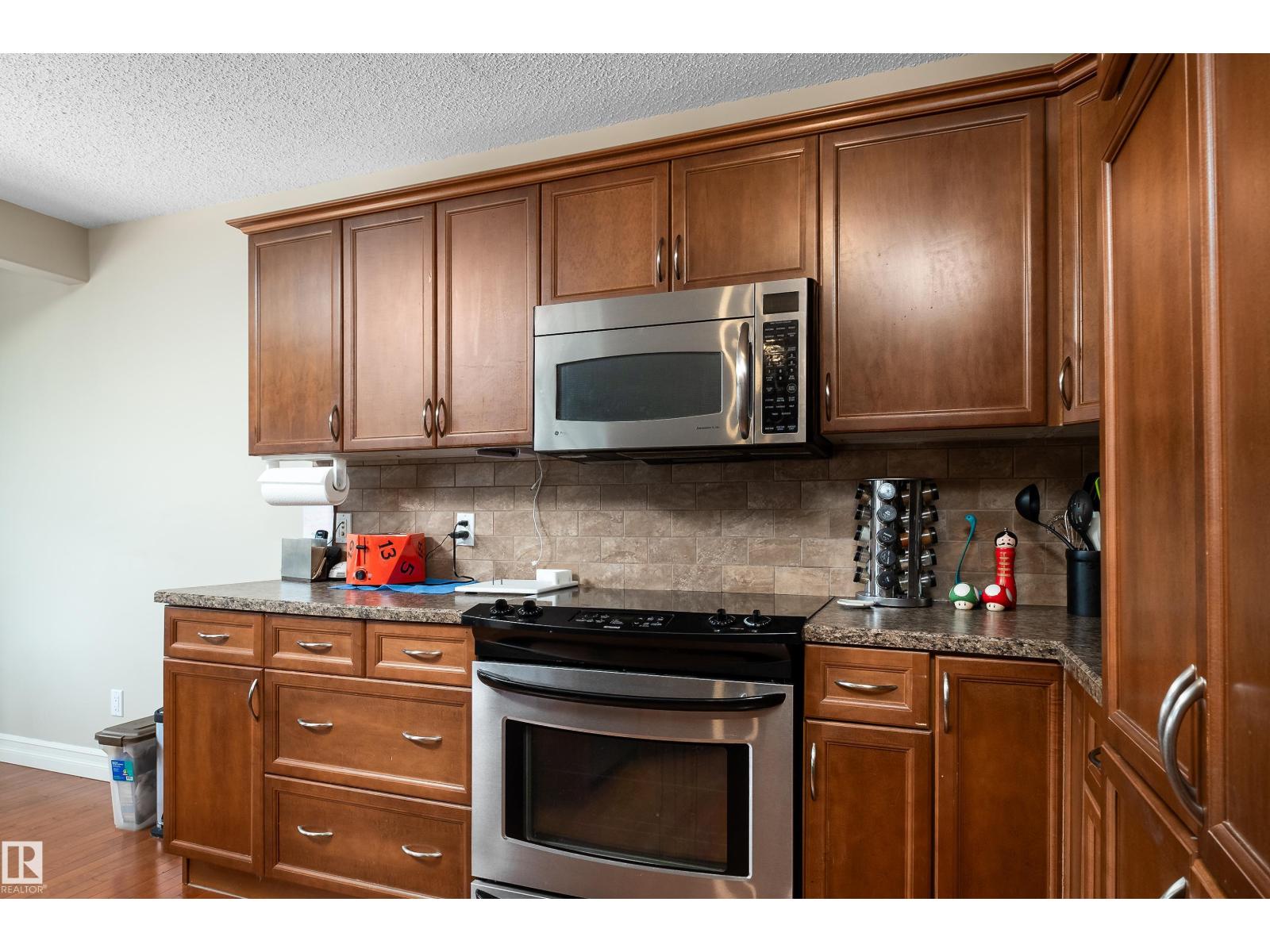 4 SPRING GROVE, Spruce Grove