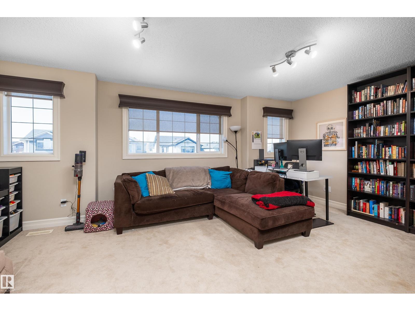 4 SPRING GROVE, Spruce Grove