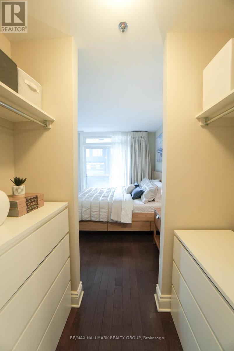 #108 323 WINONA AVENUE - 14