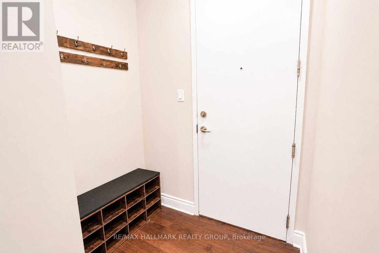 #108 323 WINONA AVENUE - 3