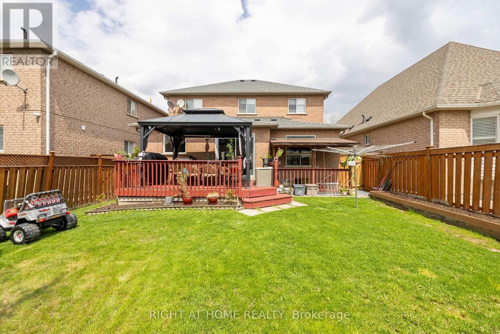 8 FLETCHERS CREEK BOULEVARD - 38