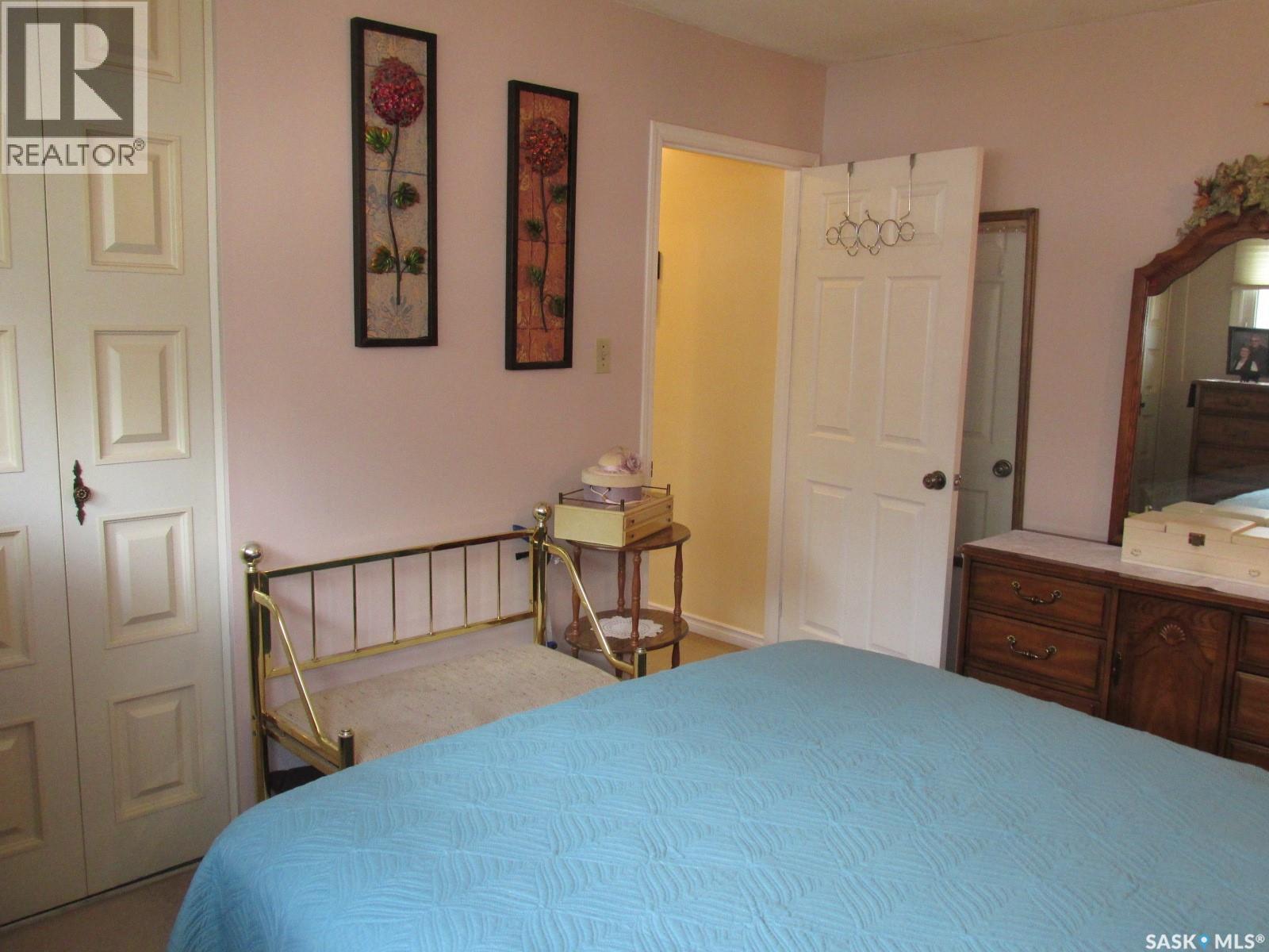 501 4th STREET E - 24