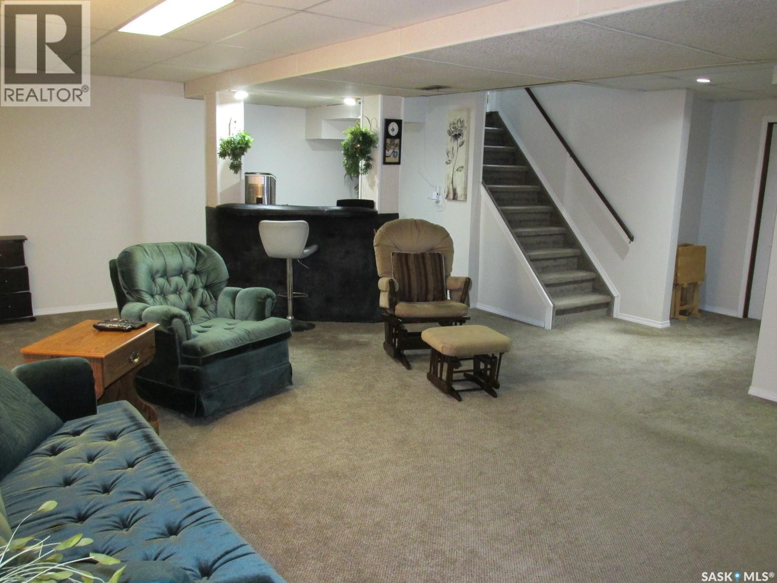 501 4th STREET E - 34