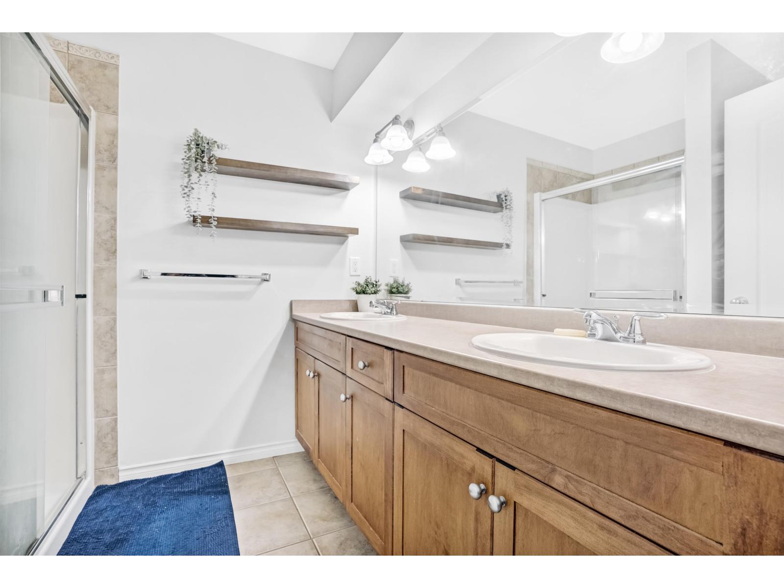 4 Bed, 3 Bath Townhouse for Sale in Surrey – 5 6588 188 STREET, Surrey – MLS# R3113664 - Image 6