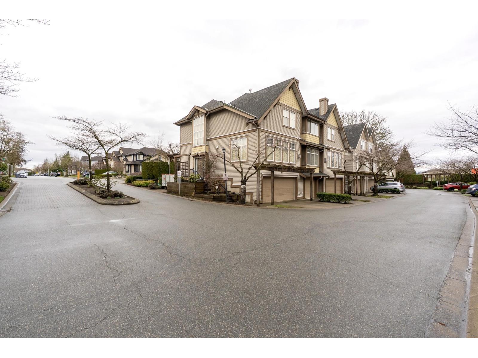 4 Bed, 3 Bath Townhouse for Sale in Surrey – 5 6588 188 STREET, Surrey – MLS# R3113664 - Image 21