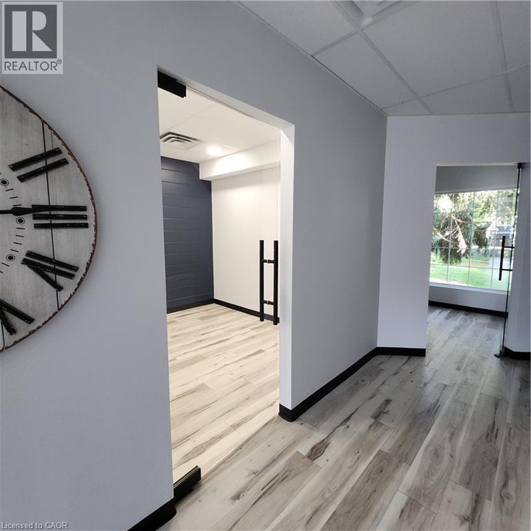 375 UNIVERSITY Avenue E Unit# 105, Waterloo, Ontario, N2K3M7 — Photo 5