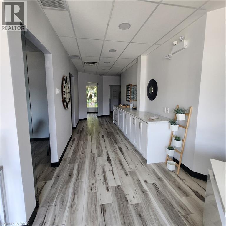 375 UNIVERSITY Avenue E Unit# 105, Waterloo, Ontario, N2K3M7 — Photo 12