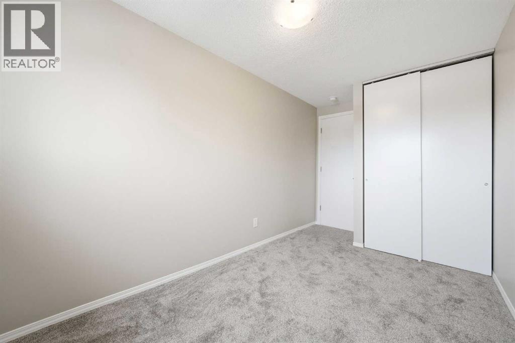 #92 203 Lynnview Road SE - 15