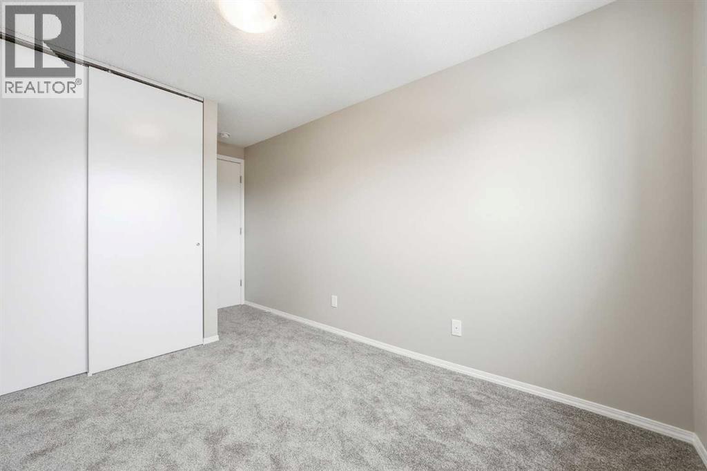 #92 203 Lynnview Road SE - 18