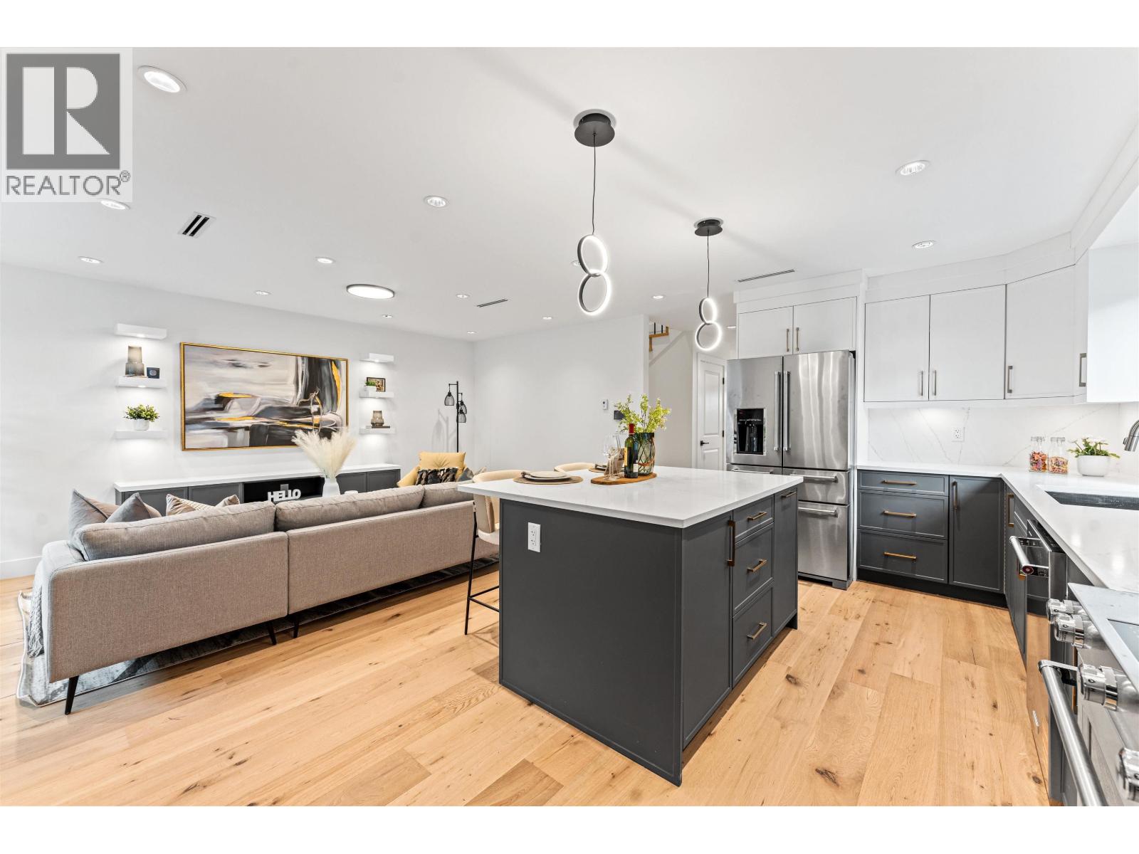 4917 VENABLES STREET, Burnaby