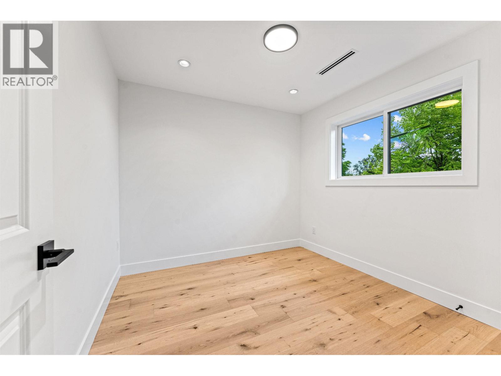 4917 VENABLES STREET, Burnaby