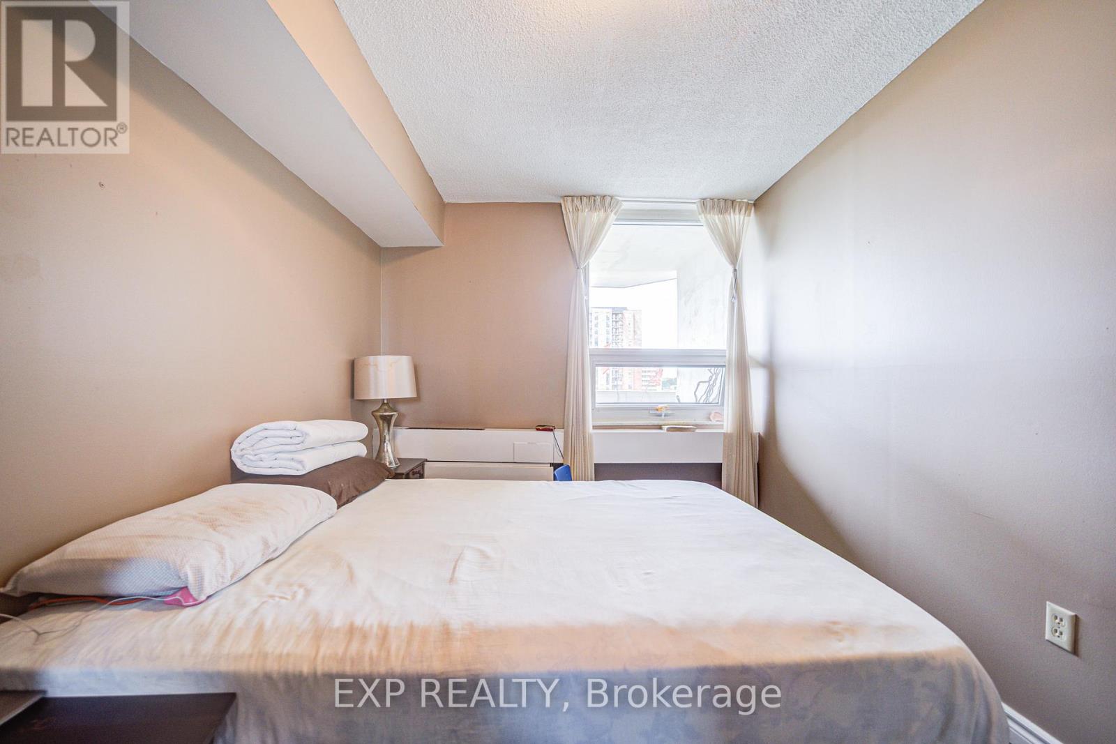 #808 121 LING ROAD - 28