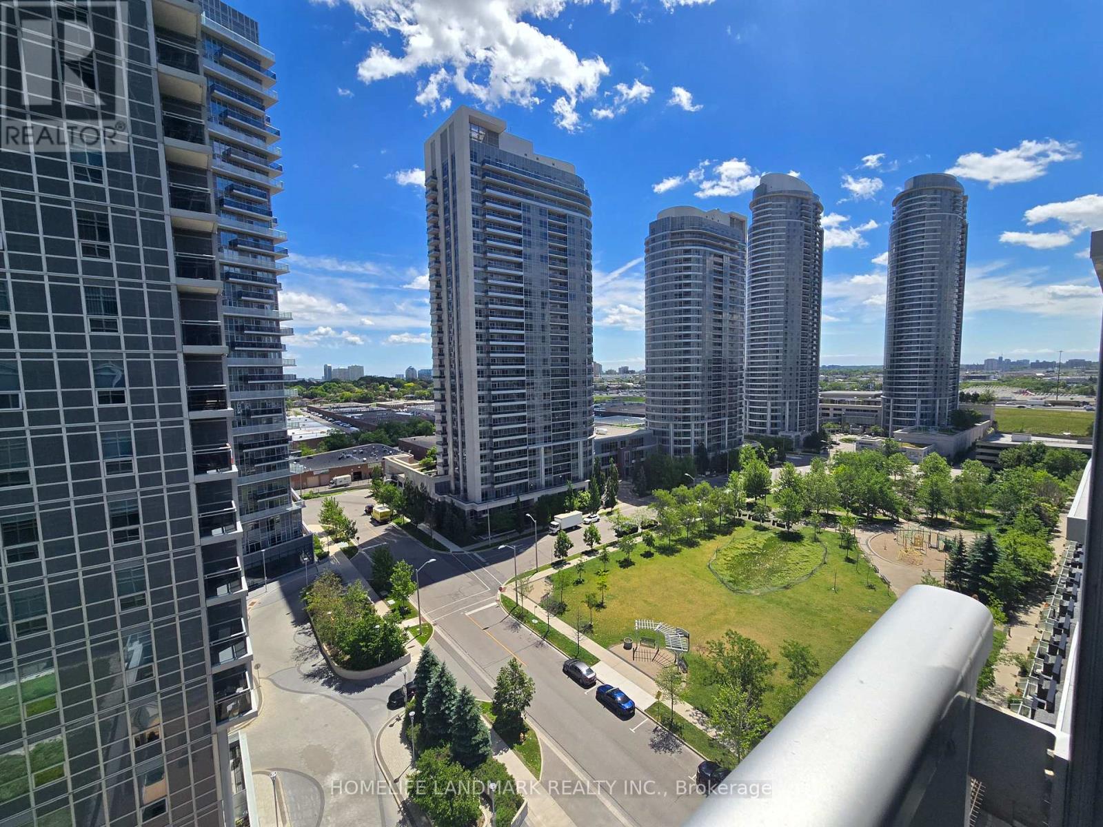 Listing photo of 1217 - 275 VILLAGE GREEN SQUARE