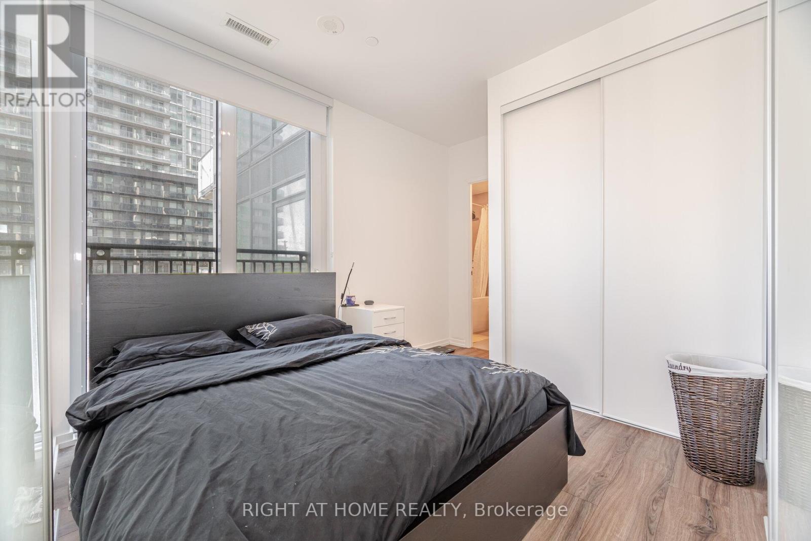 #508 7890 JANE STREET - 34