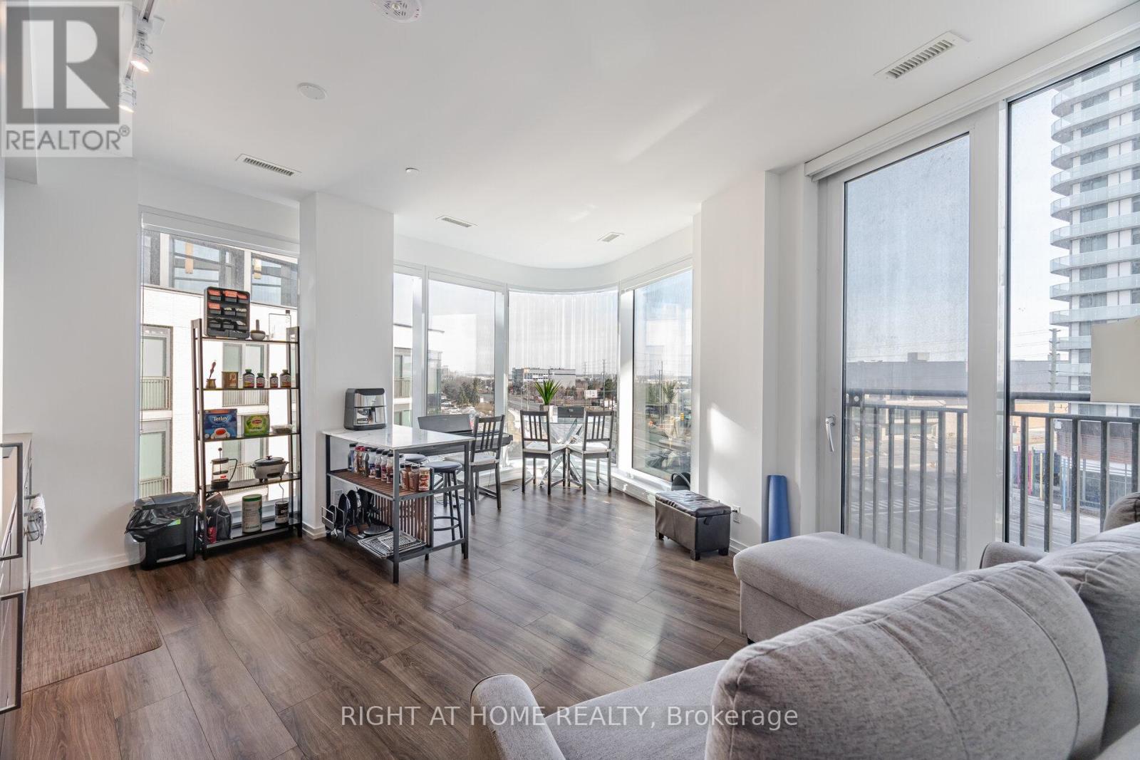 #508 7890 JANE STREET - 40