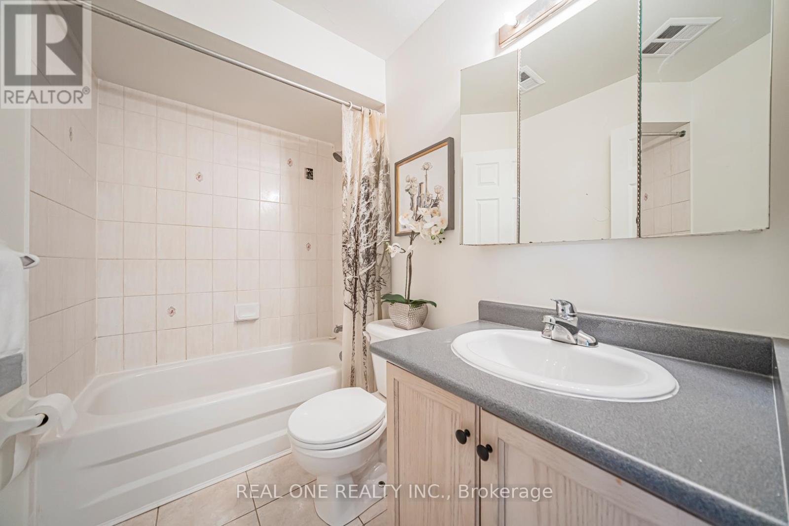 #17 12 ST MORITZ WAY - 24