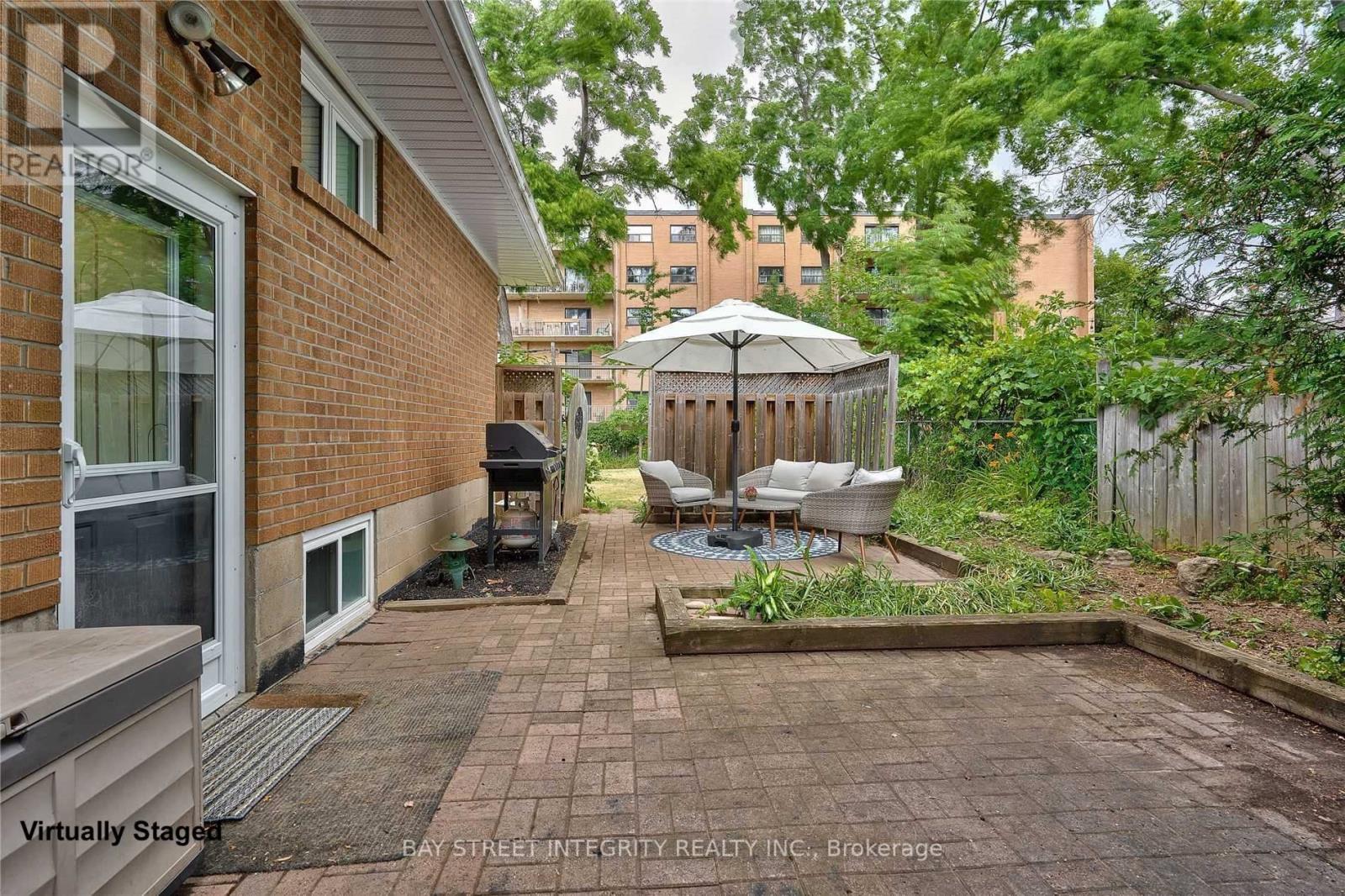 391 MAPLE AVENUE - 26