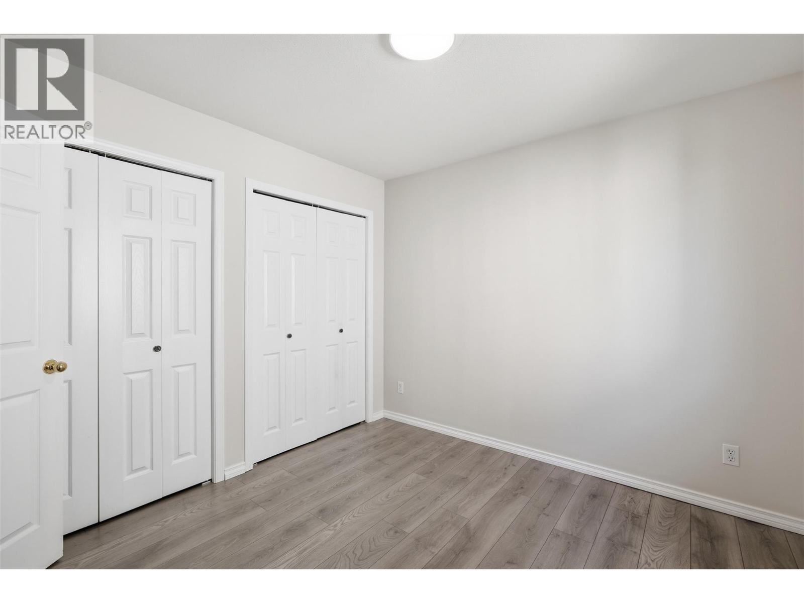 #5 723 SINGH Street - 28