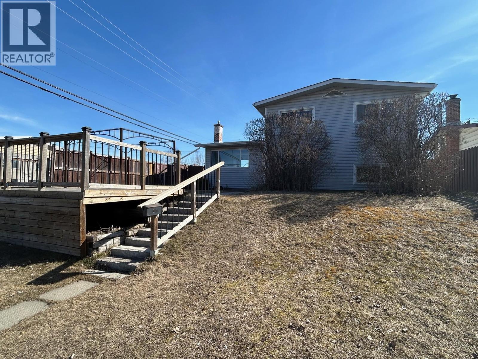 1016 IRWIN STREET — $389,900
