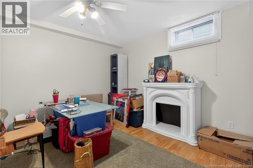 1828 Amirault Street - 39