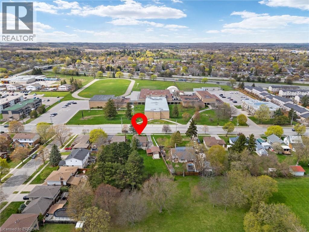 111 TOLLGATE Road - 32