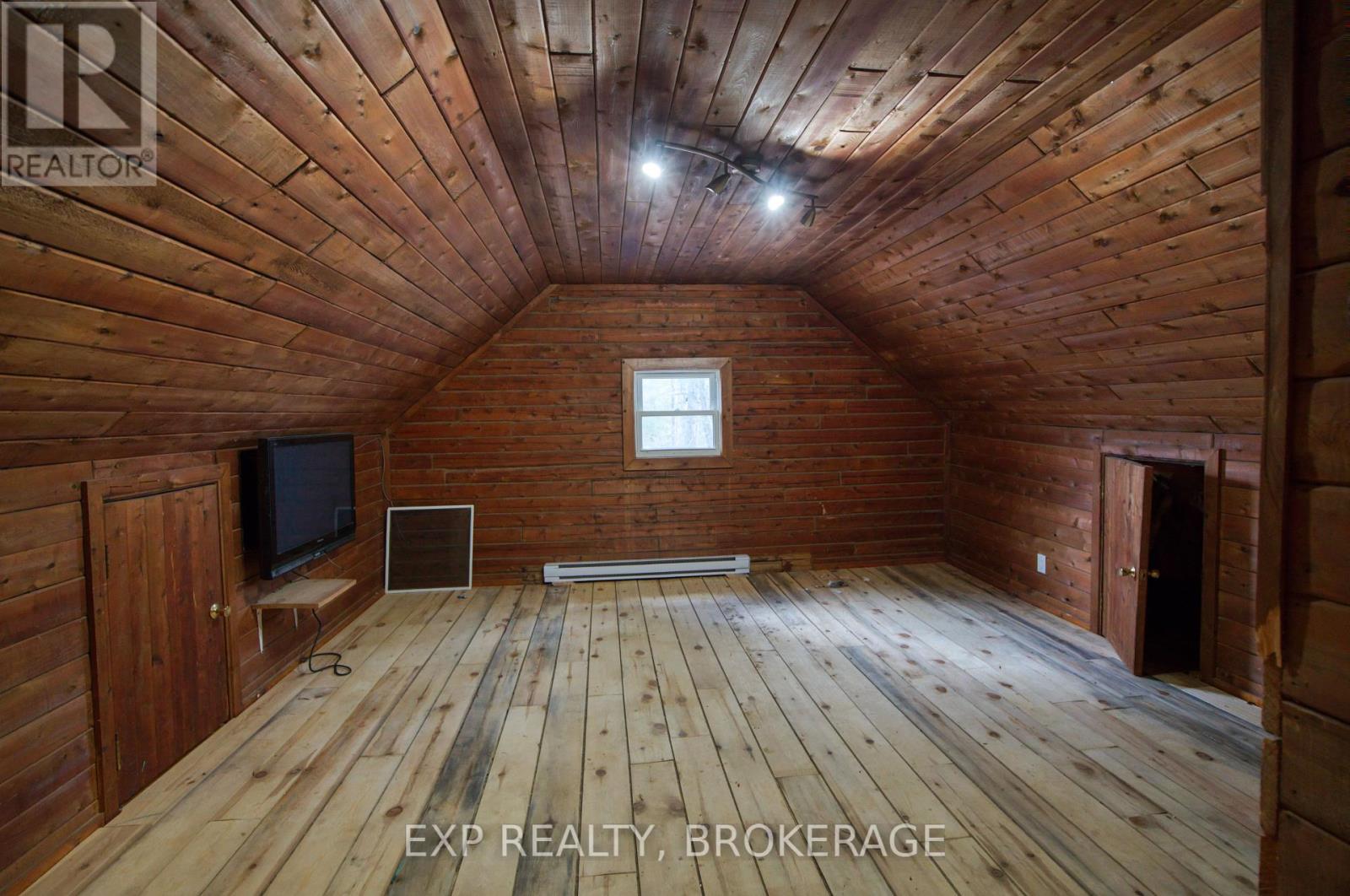 1108 VELEY ROAD - 11