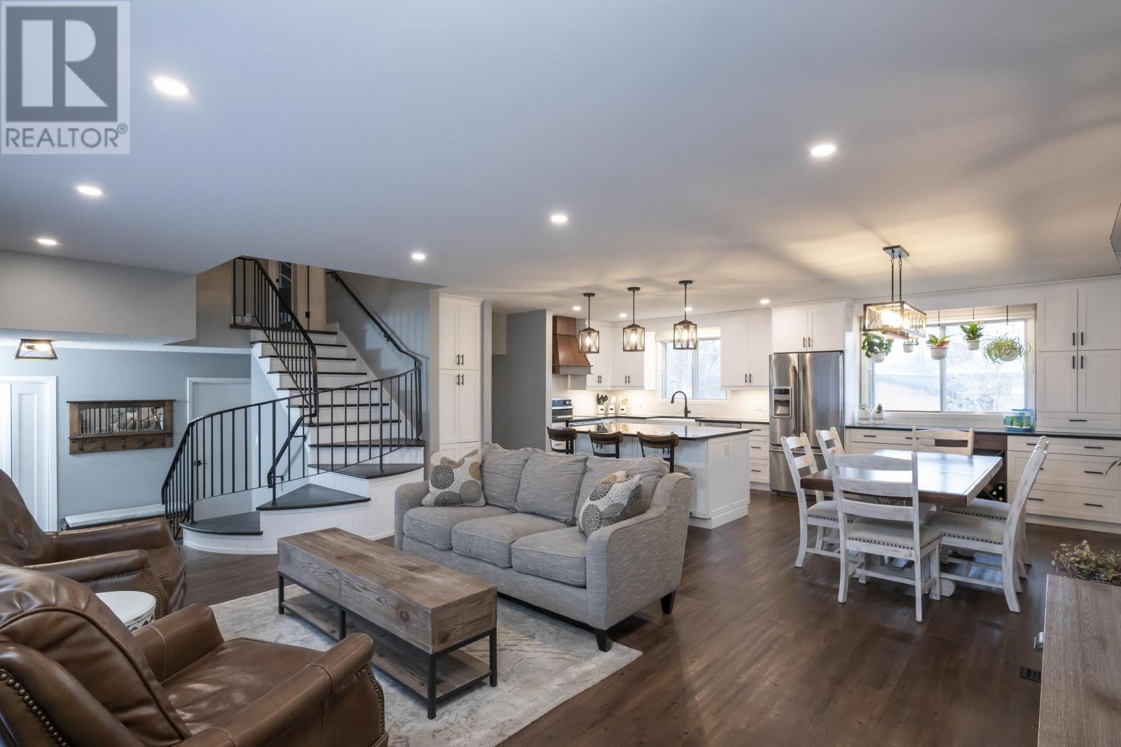 427 Frontenac BAY, Thunder Bay, Ontario, P7C1M5 — Photo 13