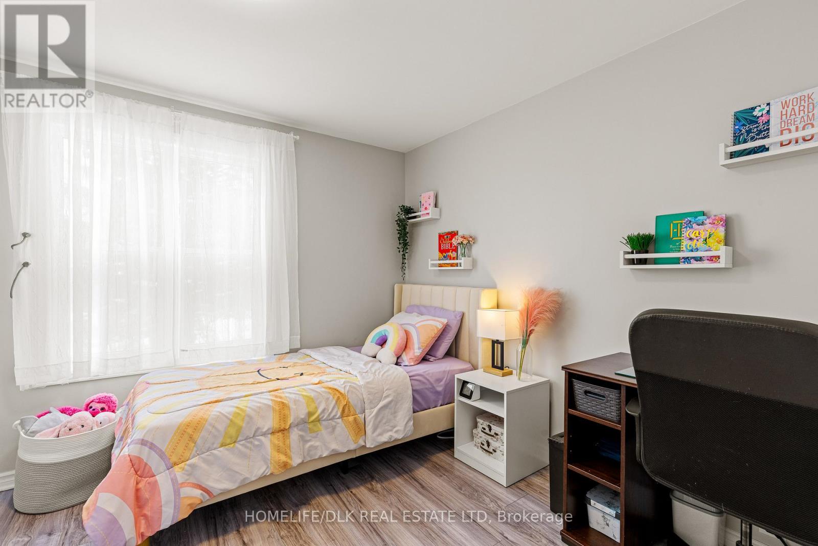 4 BAXTER DRIVE - 26