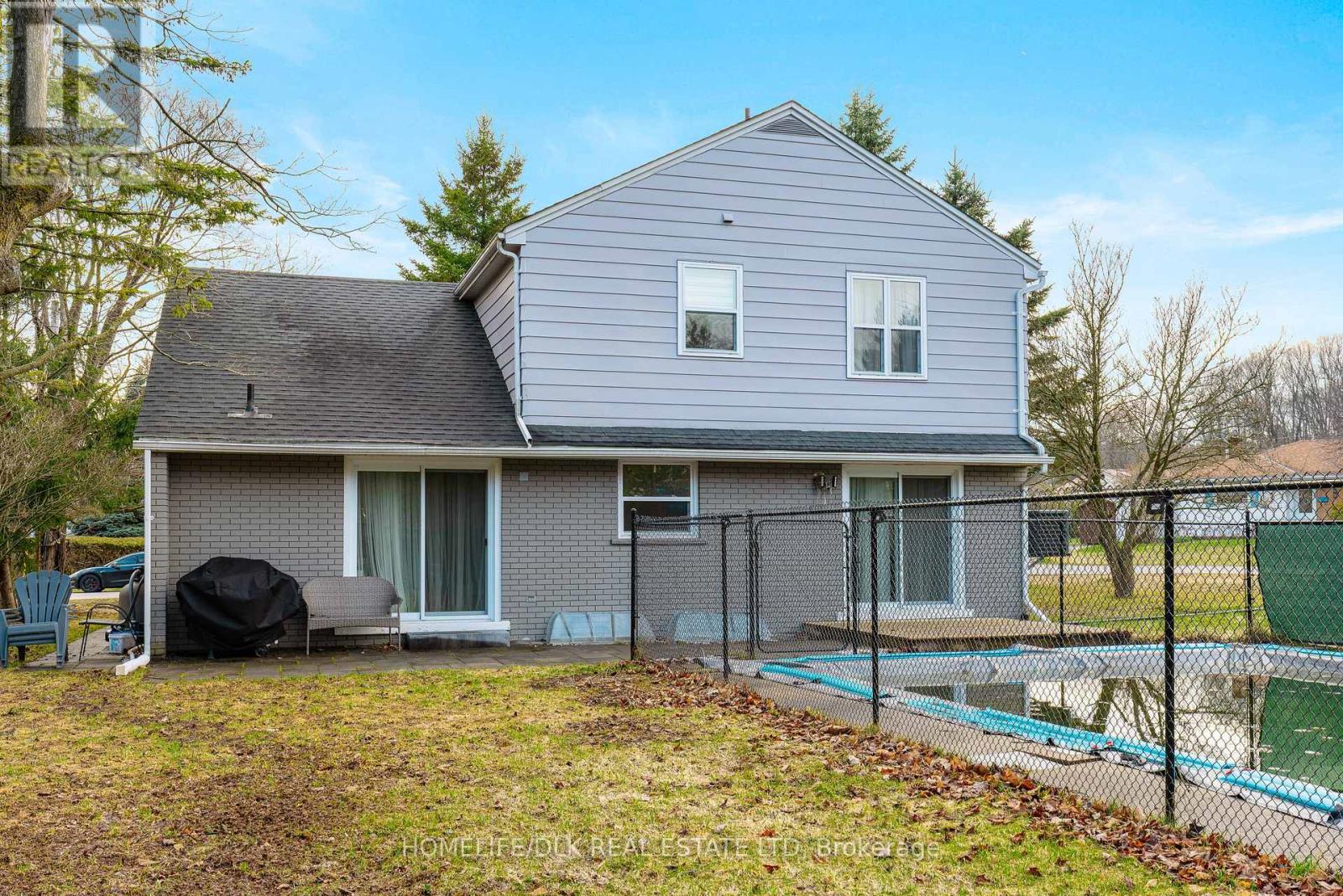 4 BAXTER DRIVE - 4